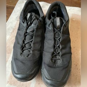 Arcteryx Aerios FL shoes size 13